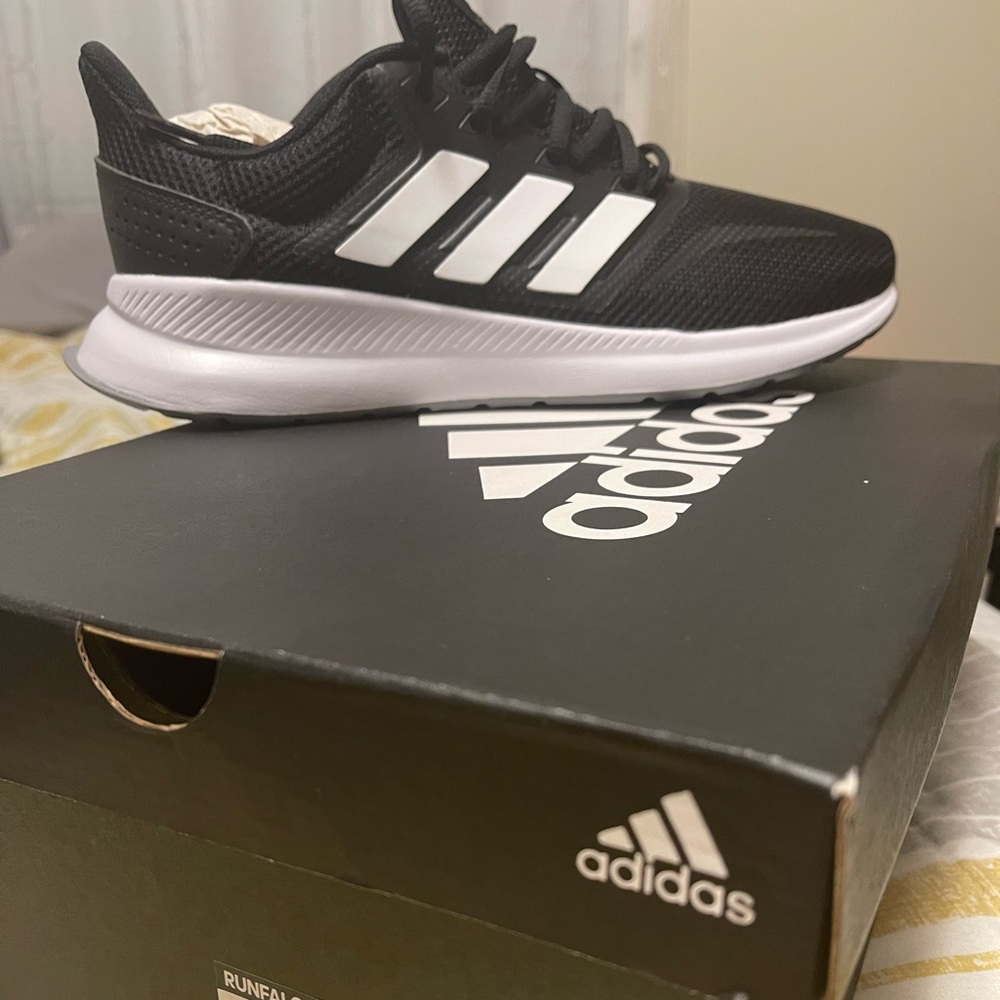 Adidas Runfalcon Running shoes/sneakers